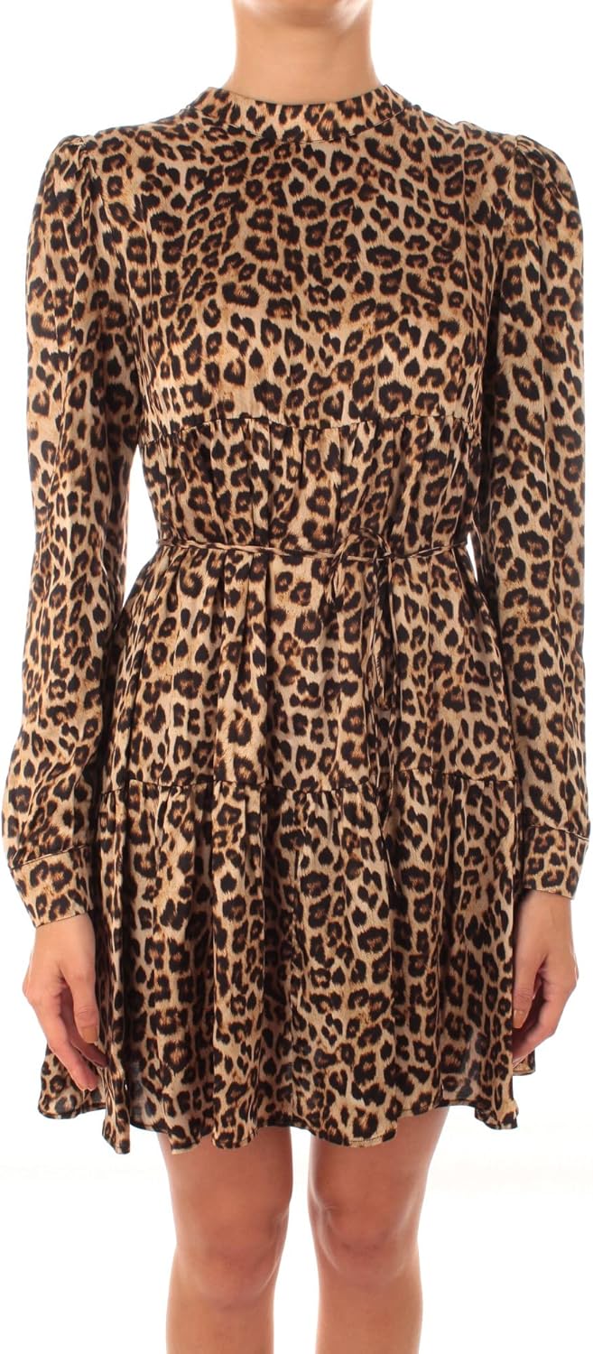 Pavo Monitor Arm installed on a wooden office desk